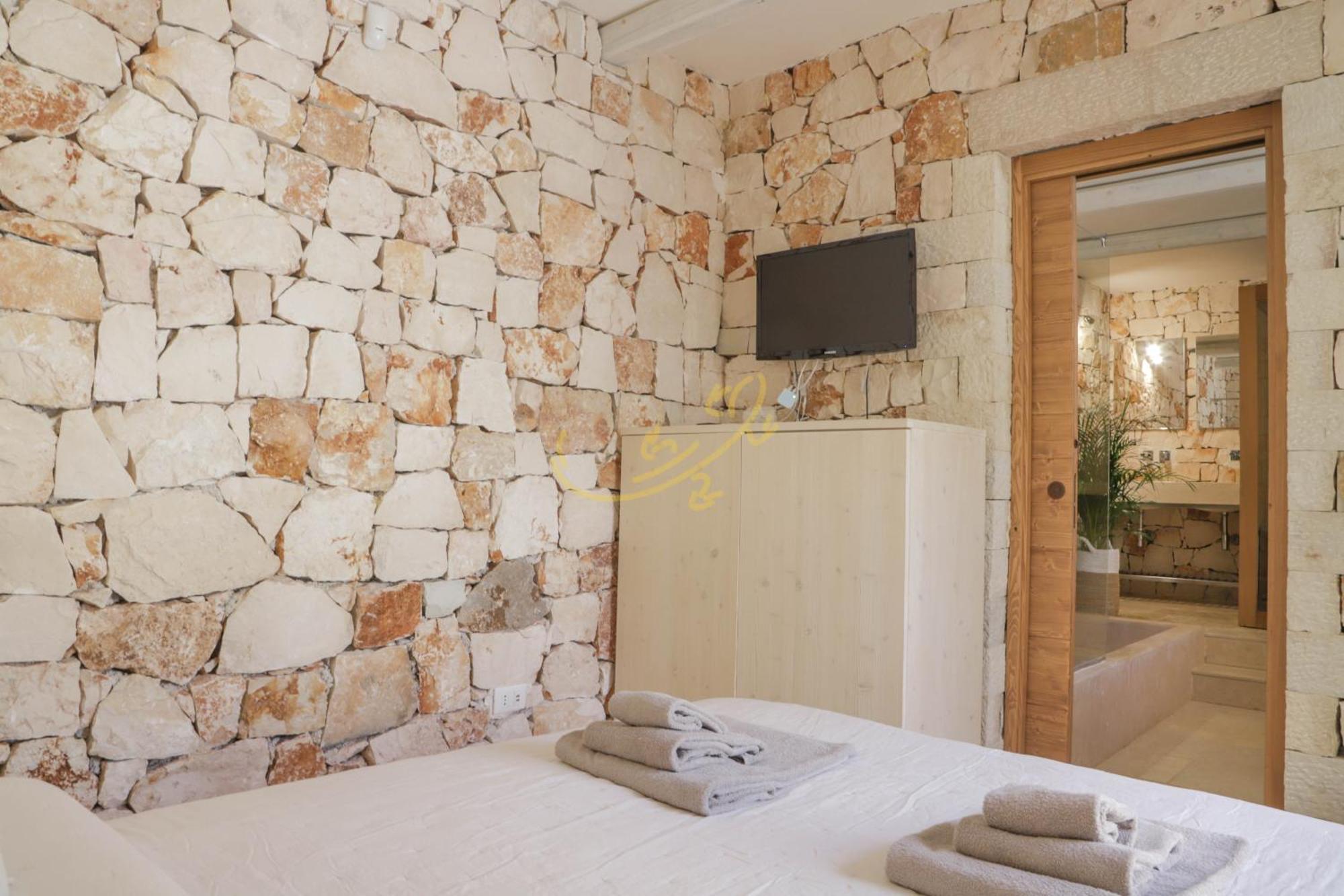 Trulli&Dimore - I Trulli di Carole Ostuni Esterno foto